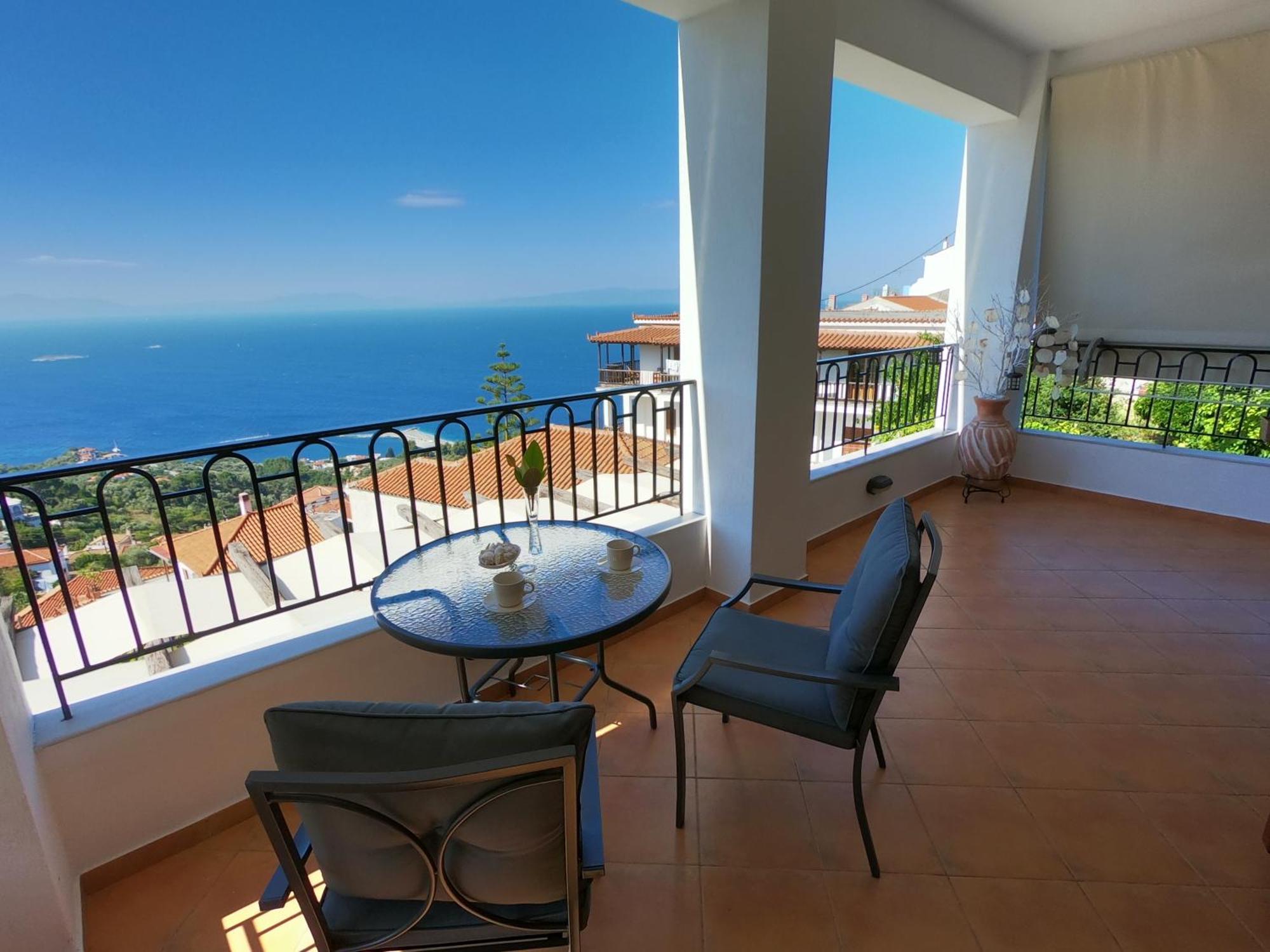 Horizon Studios With Sea View - Free Parking Глоса Екстериор снимка