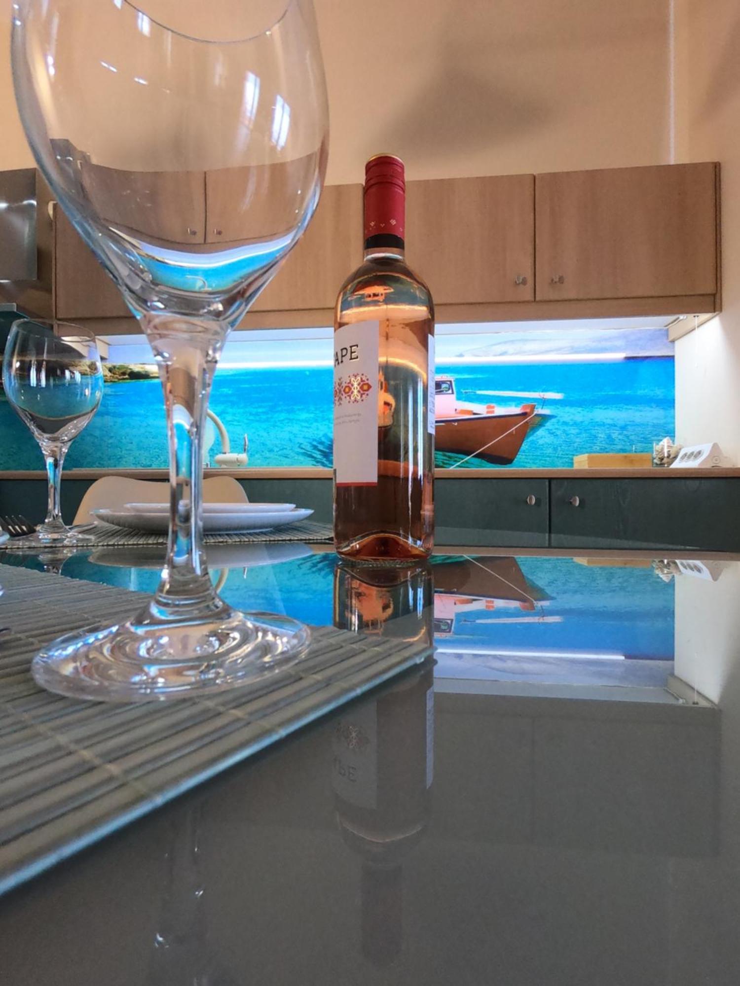 Horizon Studios With Sea View - Free Parking Глоса Екстериор снимка