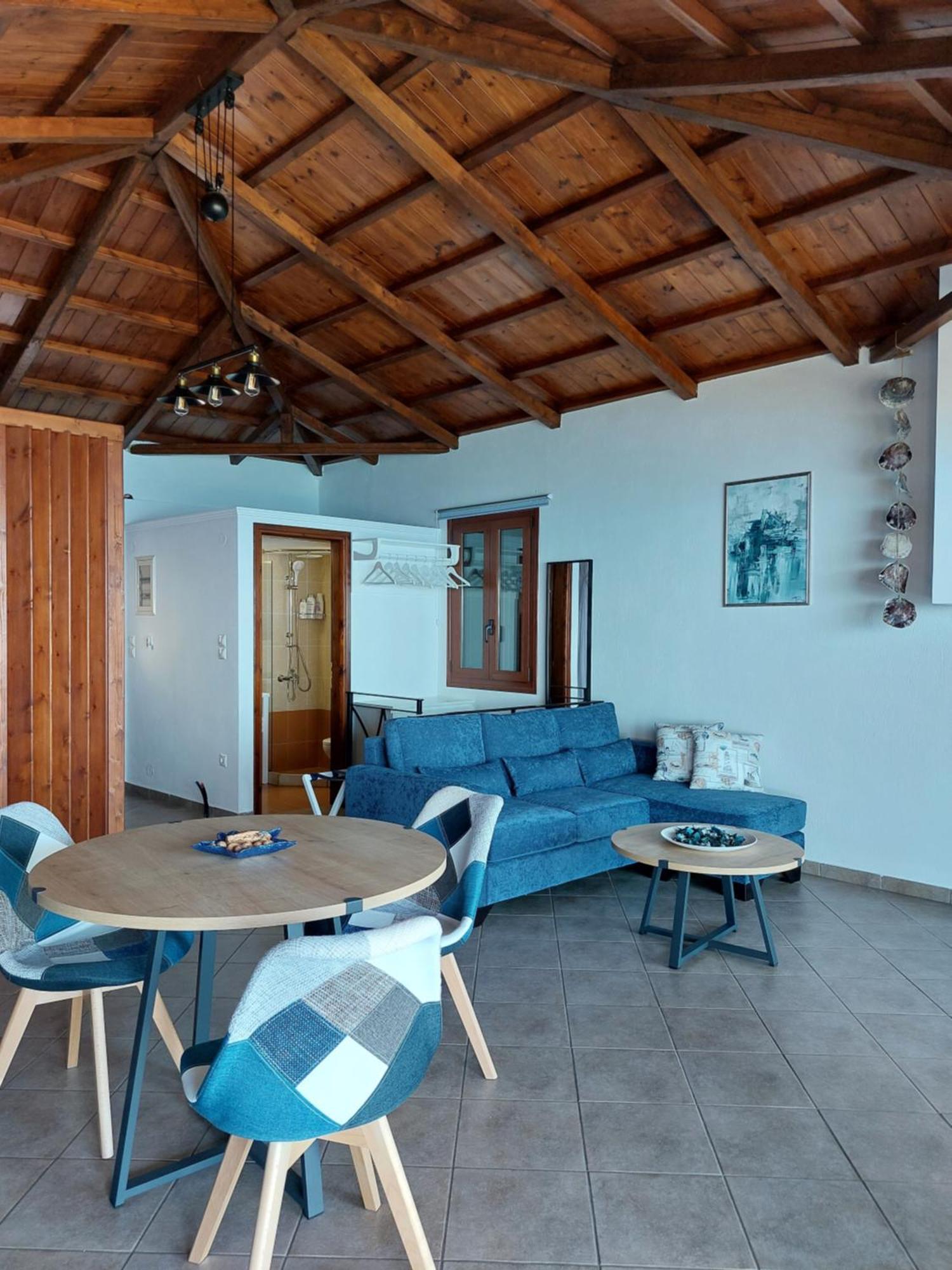 Horizon Studios With Sea View - Free Parking Глоса Екстериор снимка